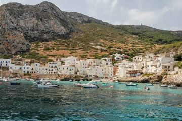 Shared boat trip Favignana and Levanzo with skipper 6