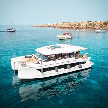 Escursione in Catamarano&nbsp;Favignana - Levanzo condivisa